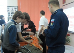 Письмо в редакцию: летчики пришли в гости к семиклассникам в школу №4 Морозовска Письмо в редакцию: летчики пришли в гости к семиклассникам в школу №4 Морозовска