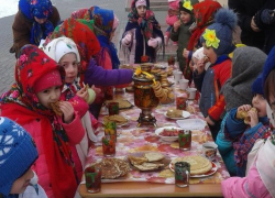 Веселыми хороводами, играми, горячими блинами и ароматным чаем проводили зиму в детском саду хутора Вишневка Веселыми хороводами, играми, горячими блинами и ароматным чаем проводили зиму в детском саду хутора Вишневка