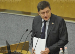 Олег Пахолков с трибуны Госдумы потребовал спасти Волгу и Дон от катастрофического обмеления Олег Пахолков с трибуны Госдумы потребовал спасти Волгу и Дон от катастрофического обмеления