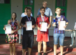 Шахматисты Морозовска в очередной раз подтвердили статус чемпионов на областных соревнованиях Шахматисты Морозовска в очередной раз подтвердили статус чемпионов на областных соревнованиях