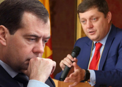 Депутат Олег Пахолков предложил запретить госслужащим пользоваться наличными Депутат Олег Пахолков предложил запретить госслужащим пользоваться наличными