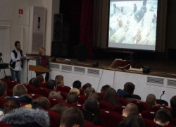 Молодежь Морозовского района агитировали пойти в аграрии Молодежь Морозовского района агитировали пойти в аграрии