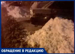 Снег сгребают с дорог ко дворам, - морозовчанин Снег сгребают с дорог ко дворам, - морозовчанин
