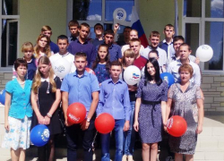 «Наша безопасность в наших руках» - торжественно произнёс морозовский агропромышленный техникум «Наша безопасность в наших руках» - торжественно произнёс морозовский агропромышленный техникум