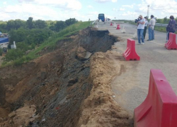 Ремонт в Константиновске активно стартовал после ряда критических публикаций в СМИ Ремонт в Константиновске активно стартовал после ряда критических публикаций в СМИ