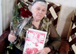 Письмо в редакцию: 6 внуков и 7 правнуков не дают 90-летней юбилярше из хутора Донской скучать Письмо в редакцию: 6 внуков и 7 правнуков не дают 90-летней юбилярше из хутора Донской скучать