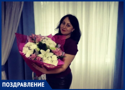 Ирину Сорокину с Днем рождения поздравила кума Ирину Сорокину с Днем рождения поздравила кума