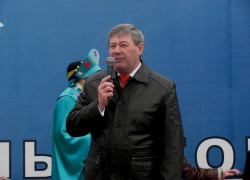 Глава Морозовского городского поселения Юрий Муленко попросил прощения у горожан Глава Морозовского городского поселения Юрий Муленко попросил прощения у горожан
