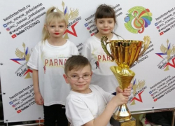 "Парнас" из Морозовска получил приглашение на финал чемпионата по танцам в Москве "Парнас" из Морозовска получил приглашение на финал чемпионата по танцам в Москве