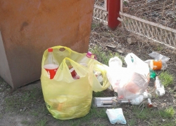 Письмо в редакцию: Если мусорный бак наполовину пуст, мусор в Морозовске не вывозят до следующей недели Письмо в редакцию: Если мусорный бак наполовину пуст, мусор в Морозовске не вывозят до следующей недели