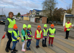 Самое большое влияние на поведение ребенка на улице имеет поведение взрослых, - методист детсада в Морозовске Самое большое влияние на поведение ребенка на улице имеет поведение взрослых, - методист детсада в Морозовске