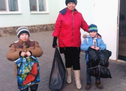 Двойняшки Никита и Саша установили рекорд своего детского сада по сбору макулатуры в Морозовске Двойняшки Никита и Саша установили рекорд своего детского сада по сбору макулатуры в Морозовске