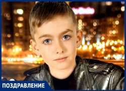 Диму Дуплищева с Днем рождения поздравили мама, сестренка и все родные Диму Дуплищева с Днем рождения поздравили мама, сестренка и все родные