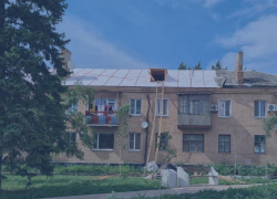 Крышу дома №190 на улице Ленина в Морозовске капитально отремонтировали Крышу дома №190 на улице Ленина в Морозовске капитально отремонтировали