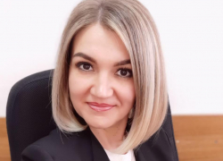 Вопрос-ответ: Почему только Лариса Дергачева реагирует на обращения морозовчан о проблемах города? Вопрос-ответ: Почему только Лариса Дергачева реагирует на обращения морозовчан о проблемах города?