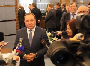 Нынешний председатель Заксобрания Ростовской области предложил бывшему принять закон о «Детях войны» Нынешний председатель Заксобрания Ростовской области предложил бывшему принять закон о «Детях войны»
