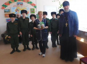 Воспитанники кадетского корпуса Морозовска приняли участие в акции «Дари радость на Пасху» Воспитанники кадетского корпуса Морозовска приняли участие в акции «Дари радость на Пасху»