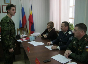 Постановка юношей-казаков на воинский учет в Морозовске уже началась Постановка юношей-казаков на воинский учет в Морозовске уже началась