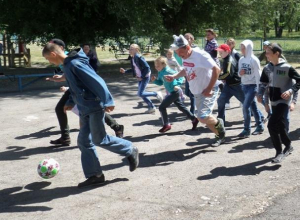 Яркий и солнечный праздник подготовили для детей в Доме культуры хутора Грузинов Яркий и солнечный праздник подготовили для детей в Доме культуры хутора Грузинов