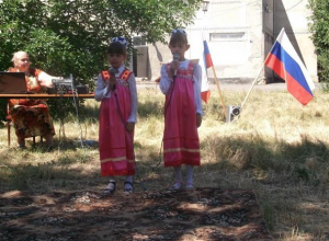 День России отпраздновали в Старопетровском сельском клубе День России отпраздновали в Старопетровском сельском клубе