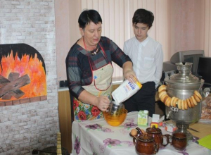 Заседание клуба «Дар» прошло в детском отделе библиотеки Морозовска Заседание клуба «Дар» прошло в детском отделе библиотеки Морозовска