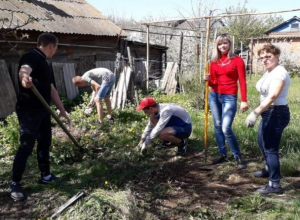 Студенты Морозовского агропромышленного техникума приняли участие в акции милосердия «Помоги Ветерану» Студенты Морозовского агропромышленного техникума приняли участие в акции милосердия «Помоги Ветерану»