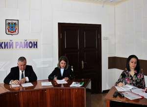 Вопросы обеспечения порядка, противодействия наркомании и правовому воспитанию обсудили в администрации Морозовского района Вопросы обеспечения порядка, противодействия наркомании и правовому воспитанию обсудили в администрации Морозовского района