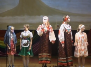 Видео выступления лицея на фестивале национальных культур в Морозовске появилось в Сети Видео выступления лицея на фестивале национальных культур в Морозовске появилось в Сети