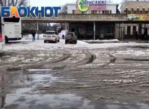 Даже в Морозовске чисто на вокзале: гостья из Краснодара возмутилась состоянием волгодонской привокзальной площади Даже в Морозовске чисто на вокзале: гостья из Краснодара возмутилась состоянием волгодонской привокзальной площади