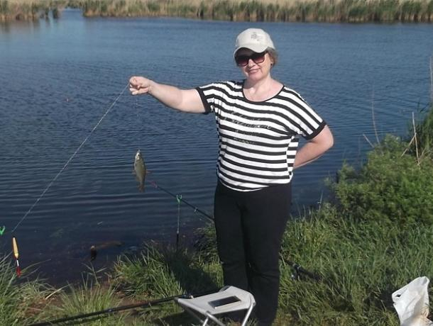 Морозовчанка участвовала в соревновании по спортивному рыболовству и получила медаль Морозовчанка участвовала в соревновании по спортивному рыболовству и получила медаль