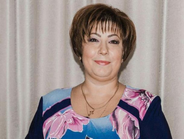 Людмилу Долмат поздравила с юбилеем лучшая подруга Людмилу Долмат поздравила с юбилеем лучшая подруга