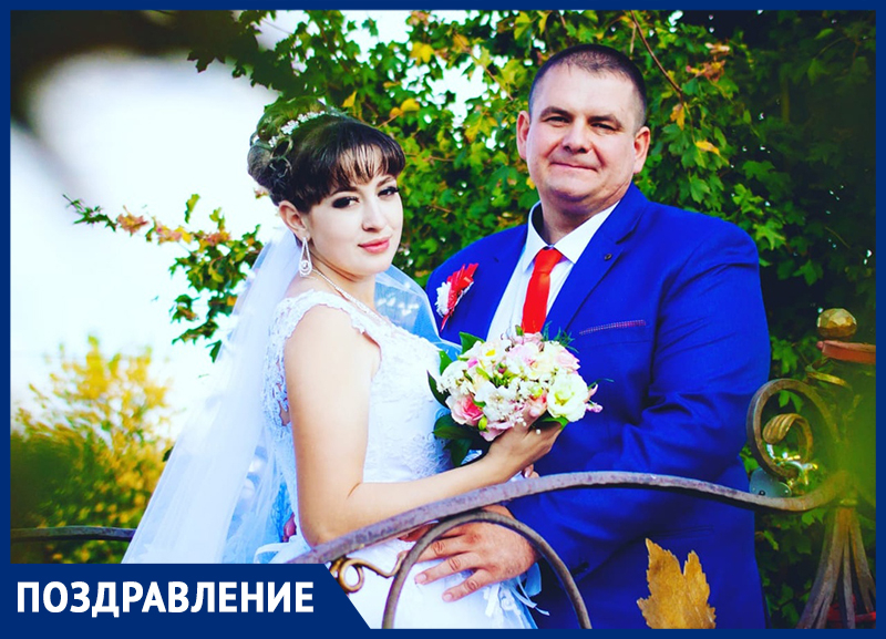 Дениса Шпакевича с первой годовщиной совместной жизни поздравила супруга Дениса Шпакевича с первой годовщиной совместной жизни поздравила супруга