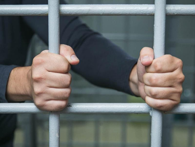1 год 10 месяцев в колонии строгого режима проведет морозовчанин за кражу телефона «товарища» 1 год 10 месяцев в колонии строгого режима проведет морозовчанин за кражу телефона «товарища»