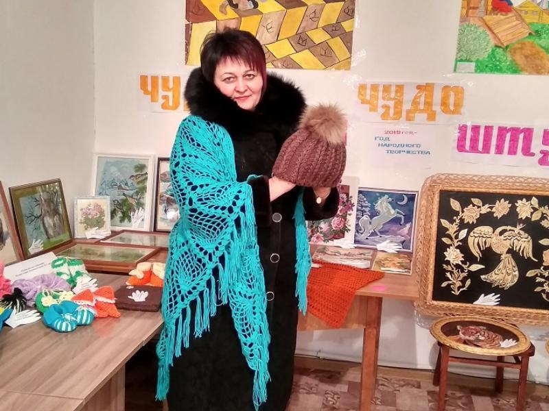 Выставкой «Чудо ручки – чудо штучки» начался Год народного творчества в Гагаринском сельском поселении Выставкой «Чудо ручки – чудо штучки» начался Год народного творчества в Гагаринском сельском поселении