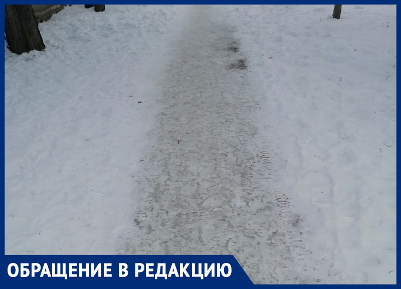 Колеи на дорогах и лед на тротуарах, - морозовчане возмущены Колеи на дорогах и лед на тротуарах, - морозовчане возмущены