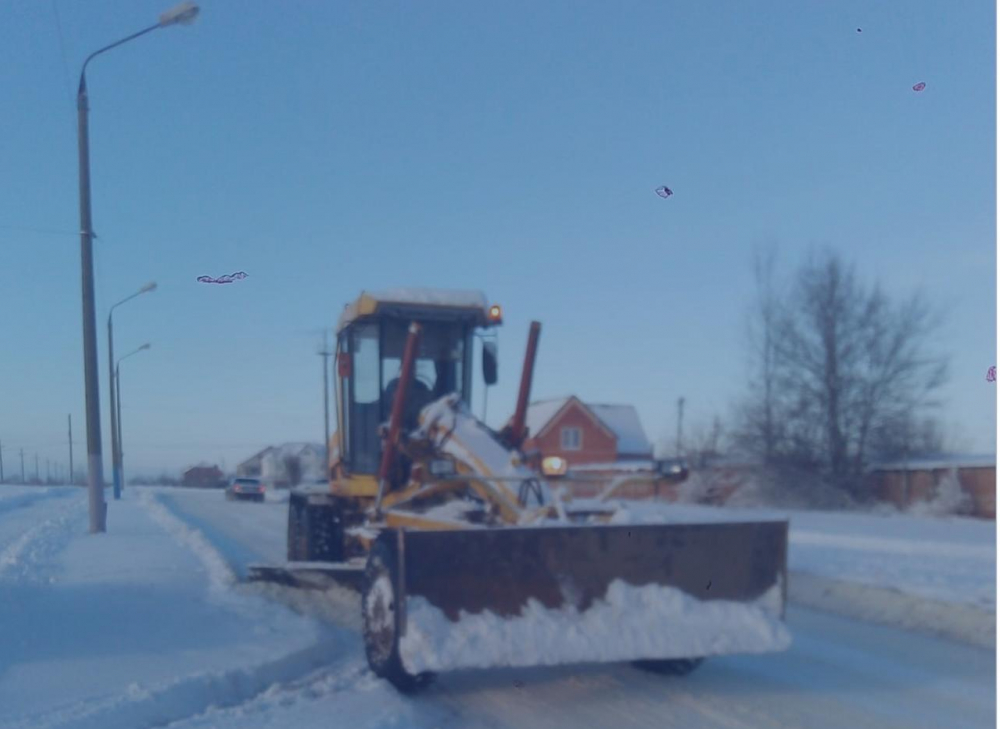 От снега расчищены улицы, остановочные павильоны, железнодорожный переход и тоннель в центре Морозовска