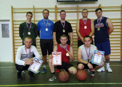 Победителем районных соревнований по уличному баскетболу стала команда Грузиновского сельского поселения