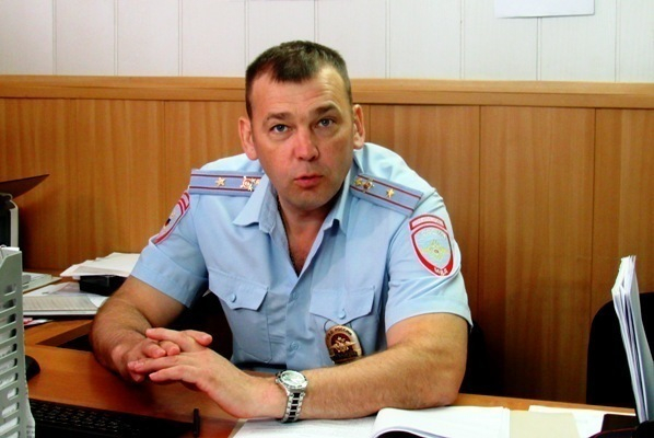 Майор полиции Виталий Пащенко попросил морозовчан сообщать о недостатках детских лагерей