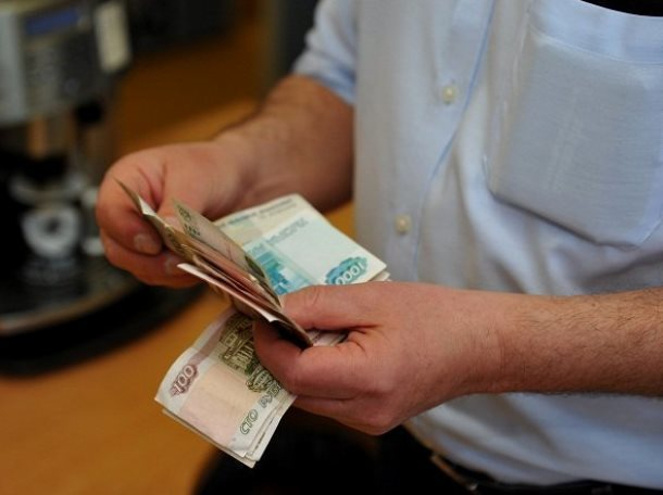 Директора «Мастер Авто» в Морозовске привлекли к ответственности за маленькую зарплату