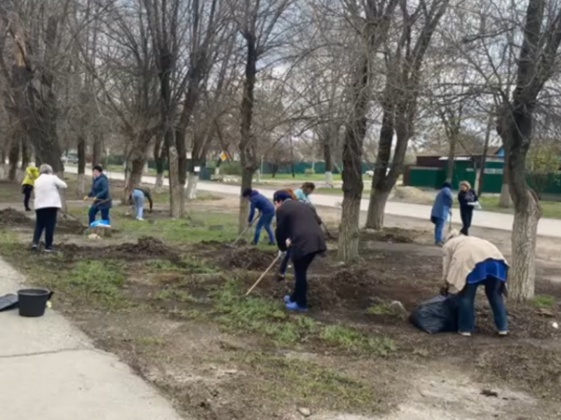 Морозовск 5 апреля. Субботник в Ростове-на-Дону 16 апреля. Усть-Лабинск субботник администрация. Субботники в Якутии. Советские субботники фото.